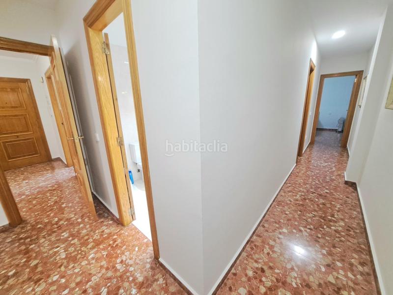 Foto 5c0dc3e8-bd0e-4676-be1e-c276adcf7f62. Alquiler piso se alquila precioso piso muy luminoso y completamente amueblado en el centro en Alzira