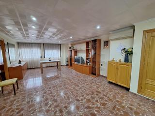 Pis a Carcaixent. Amplio y luminoso piso en venta en carcaixent