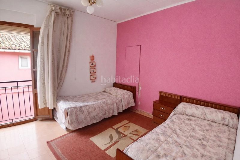 Foto 0b1a3955-2d24-4415-a956-ae8c71ba15f1. Casa amb aparcament a Carcaixent