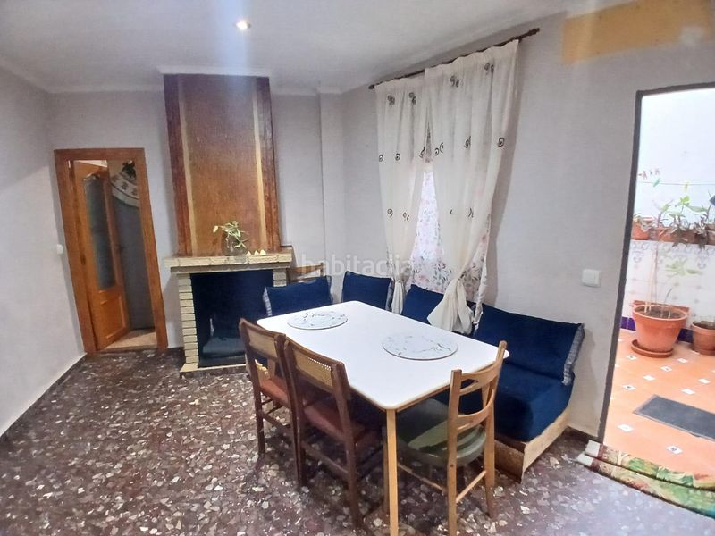 Foto 1fb3912d-24e9-4715-90c6-b01192ee7bd1. Casa amb aparcament a Carcaixent