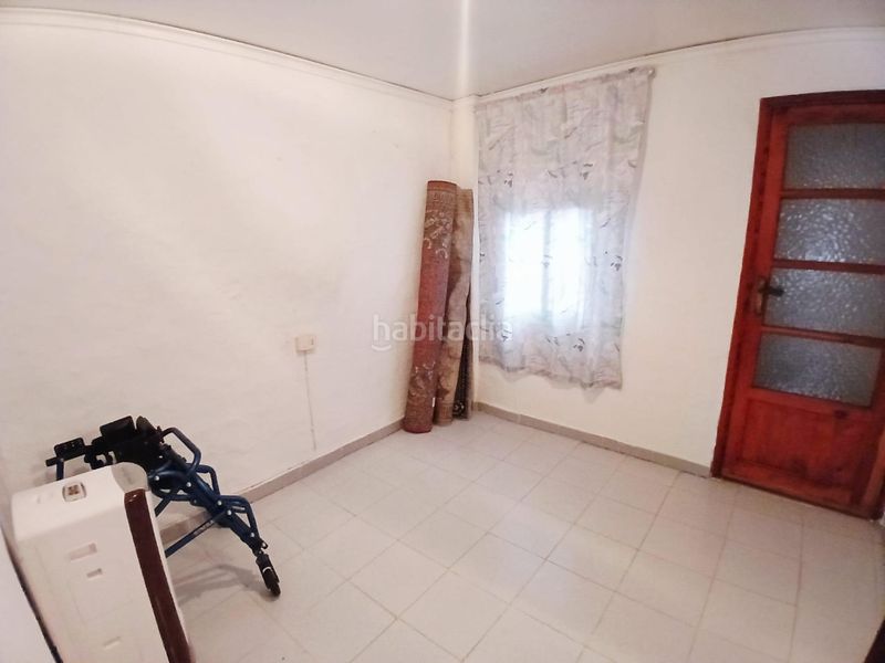 Foto a0600a79-245a-4cd8-adb9-3e9409b0b407. Casa amb aparcament a Carcaixent