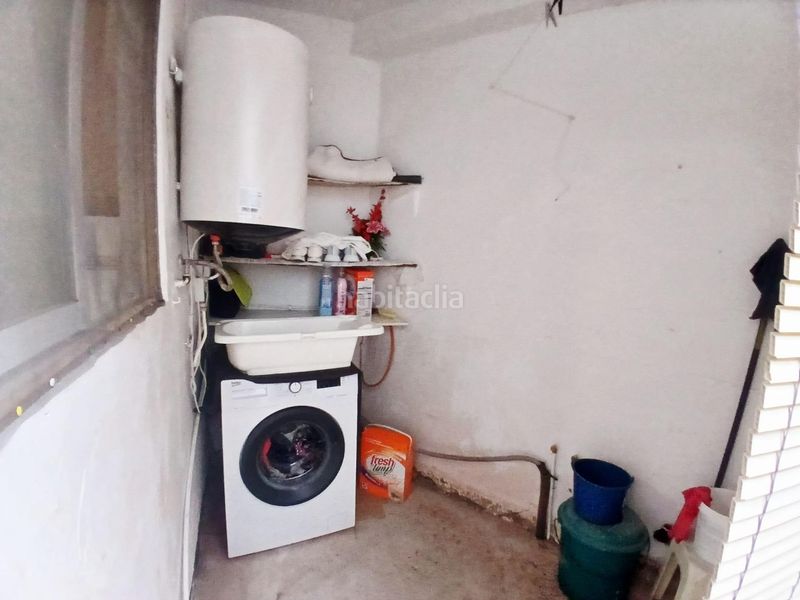 Foto c5c24494-e283-49d8-9e17-eb403e3b6603. Casa amb aparcament a Carcaixent