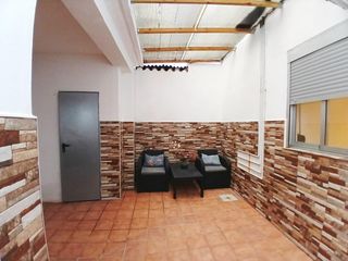 Rez-de-chaussée à Carcaixent. Acogedora planta baja en carcaixent tu nuevo hogar te espera  al