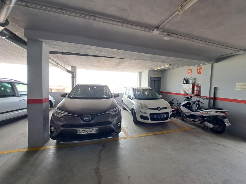 Foto 1399619d-6bc4-4de3-8cc4-43d282d93ad3. Casa adossada amb aparcament piscina a El Faro Cullera