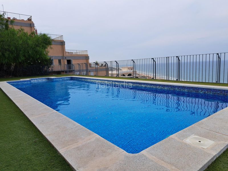 Foto 24432b8b-947f-4a4e-83f8-1e9da9d353f3. Casa adossada amb aparcament piscina a El Faro Cullera