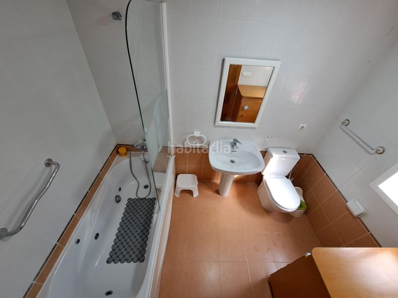 Foto 9b53ed7f-c281-4ab0-b9bb-1ba89e615a1c. Casa adossada amb aparcament piscina a El Faro Cullera