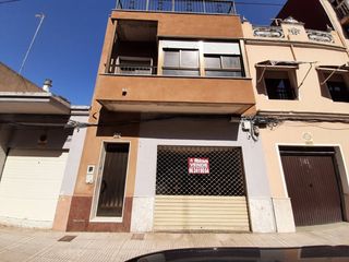 Casa en Alquenència - Venècia. Casa en venta zona campo futbol