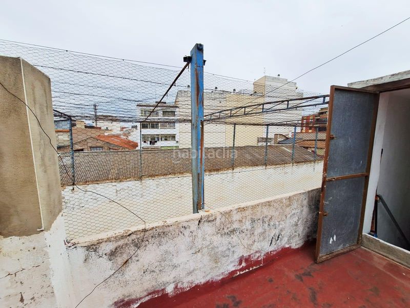 Foto f0bfc342-8057-4f70-be79-afe80b8eb8d1. Casa amb aparcament a Carcaixent