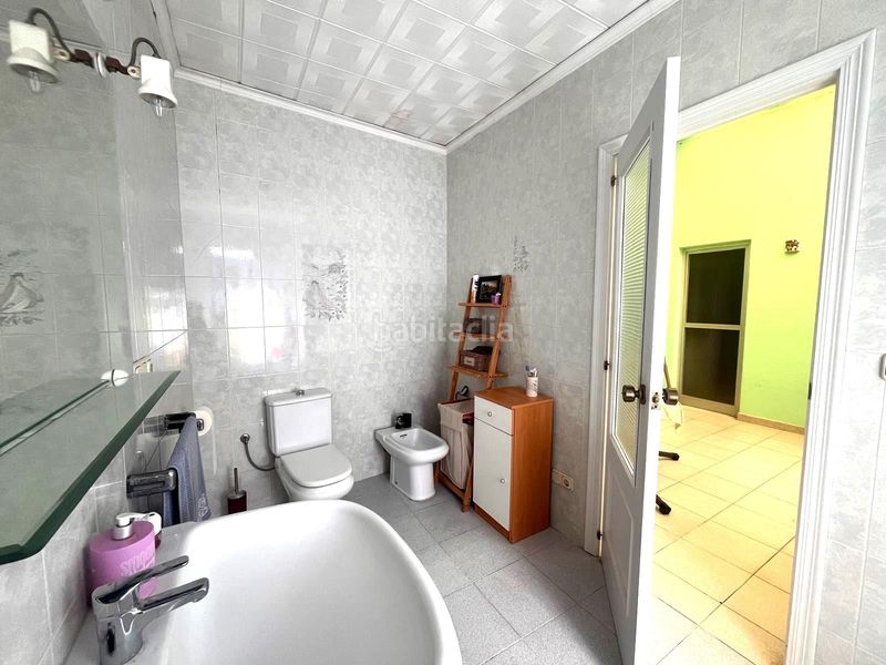 Foto ae2dbf86-9dec-4f99-81f7-479ef38c8656. Casa a Carcaixent