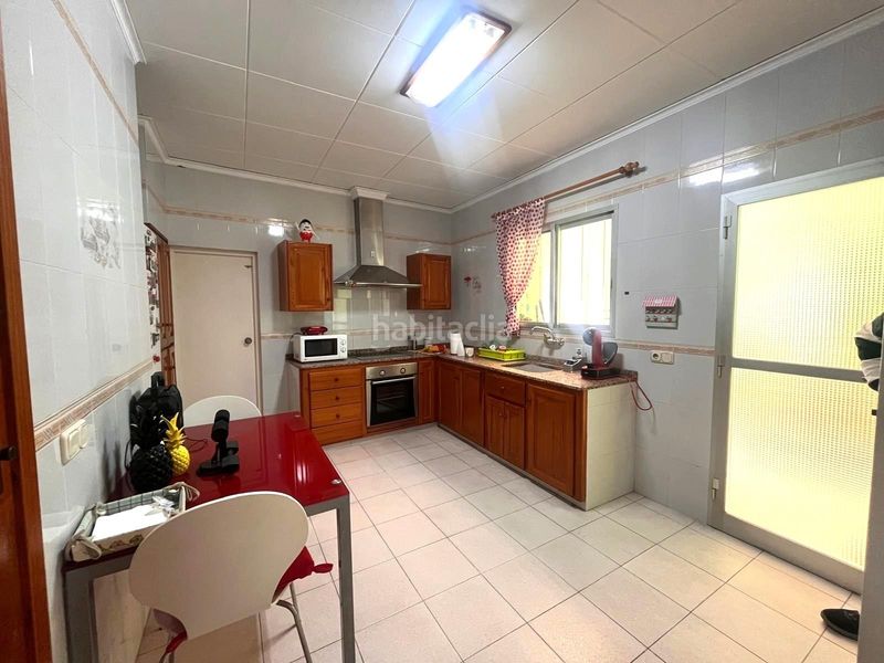 Foto d860d6fe-01ef-4729-b48f-97a38d007f9d. Casa a Carcaixent