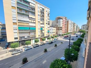 Flat  Sants patrons. Piso en venta en avenida santos patronos