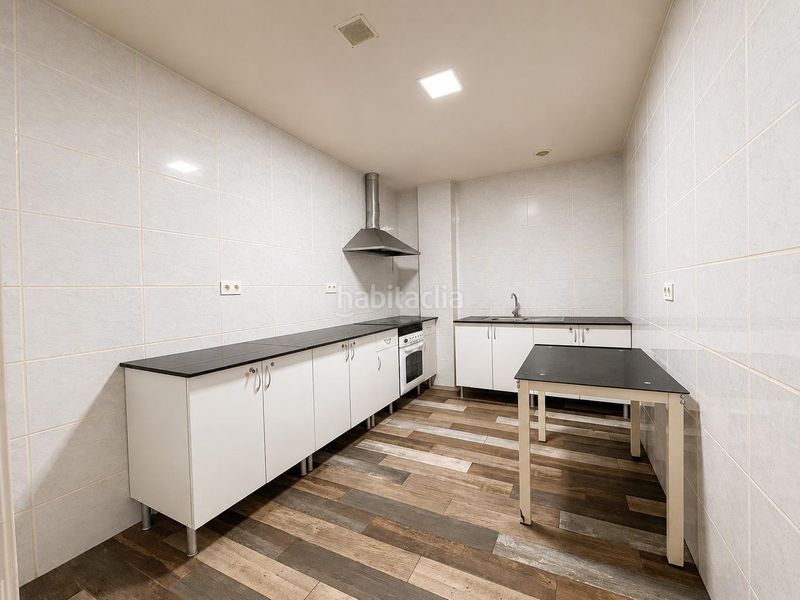 Foto 489ae54d-d59b-4c4c-89b4-80d91d69b266. Local comercial a Carcaixent