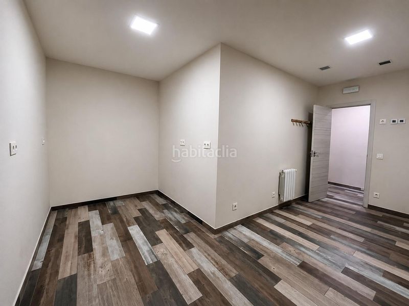 Foto ae5a3ac3-55b0-44a6-807e-2685ef54f5d6. Local comercial a Carcaixent