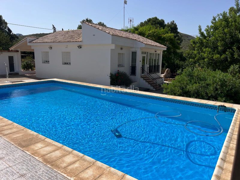 Foto 7587da2a-99aa-404a-8af3-434b26685b34. Xalet amb calefacció piscina a Llombai