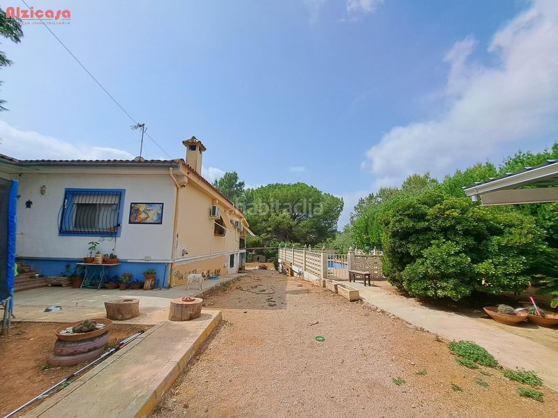Foto aa0714dc-523d-454b-9ed8-c0e2bf5d8898. Xalet amb aparcament piscina a Alberic