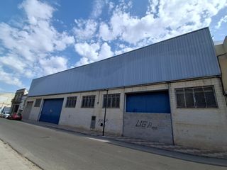 Bâtiment à usage industriel à Algemesí. Nave industrial en venta en algemesí  gran oportunidad!