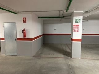 Posto auto in Creu 10-12