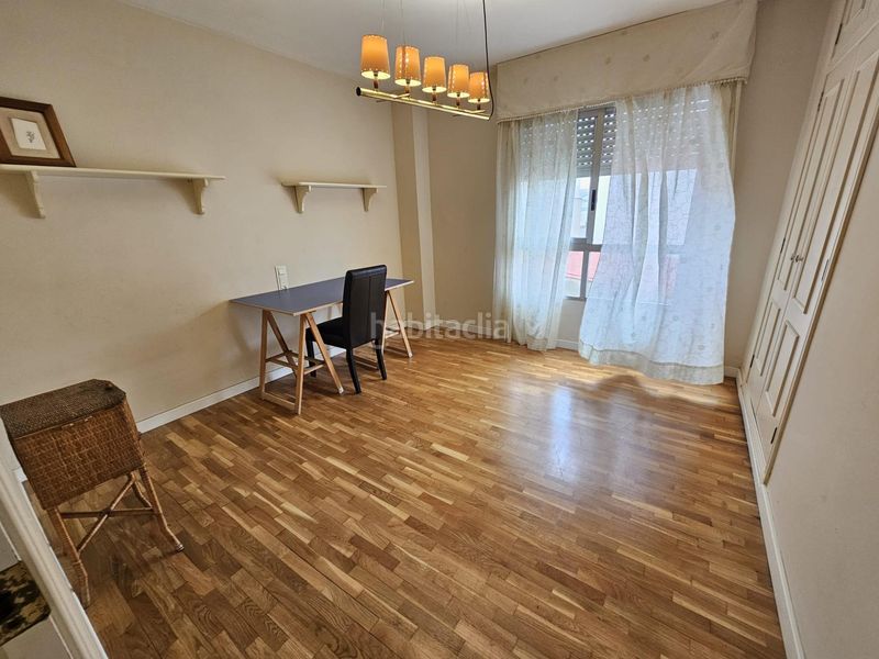 Foto f1666896-9fd7-48c7-bc0e-3b1b47e805e7. Pis a Sants Patrons Alzira