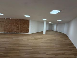 Local commercial à La Vila