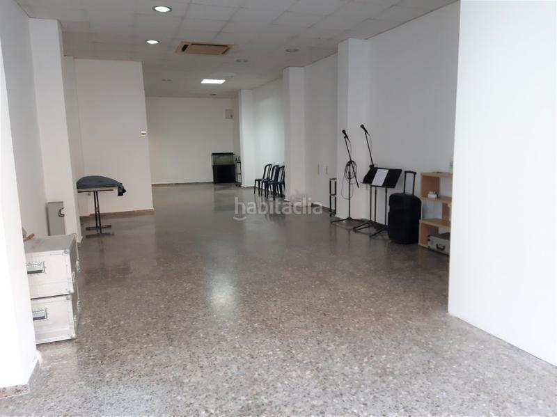 Foto ea6d78ea-3066-4e90-ab4e-104bbb535d99. Edificio  cuatro plantas en el centro en Alquenència - Venècia Alzira