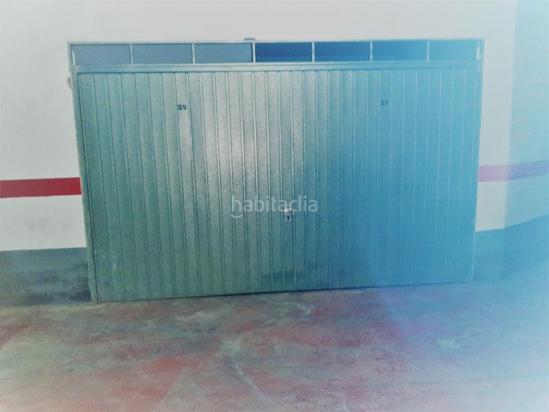 Foto 49c17520-bfb1-4fda-b157-ee47f050bc3a. Aparcament cotxe a Carcaixent