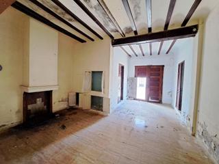 Casa en Alquenència - Venècia. Casa en venta que forma esquina a dos calles