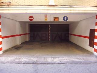 Aparcament cotxe a Centre. Plaza de garaje cerrada en zona centro alzira