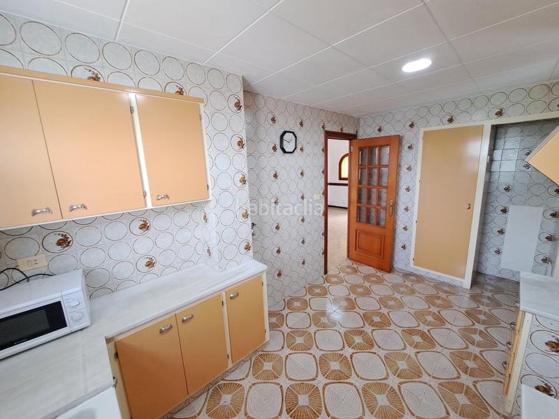 Foto f9ad2eb5-9b89-489d-a608-9bf2568818f2. Chalet  en venta en urbanización el respirall en Alzira