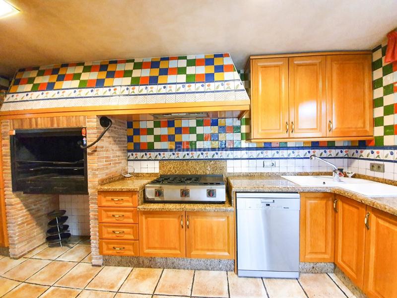 Foto 16e6bda9-4eda-439b-8cfc-7256e058a2b1. Chalet avec chauffage parking piscine dans Ciutat Jardí - Torreta Verdí Elche / Elx