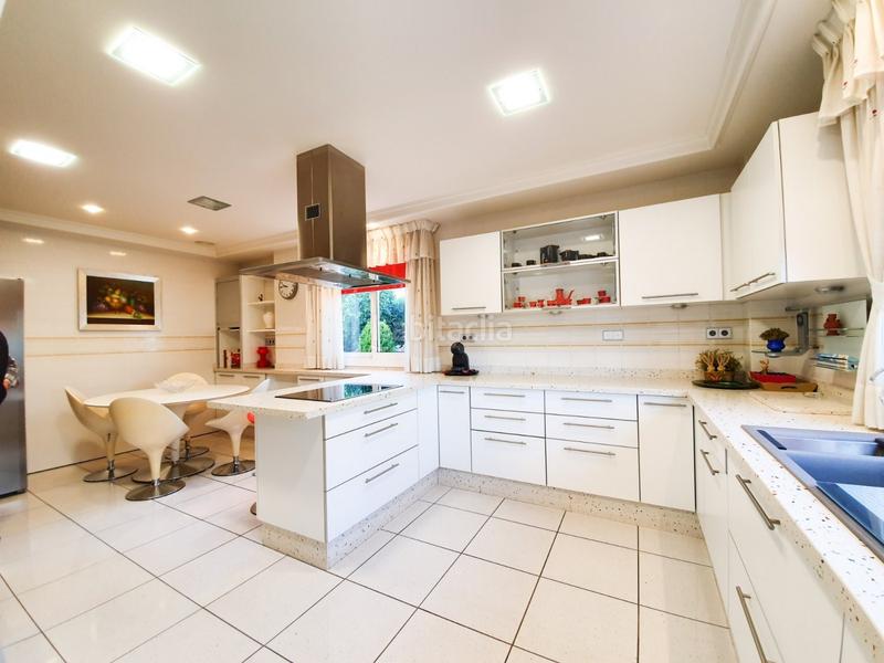 Foto 1cd82f57-2a40-4df3-bf38-4ebbaeb6cae3. Chalet avec chauffage parking piscine dans Ciutat Jardí - Torreta Verdí Elche / Elx