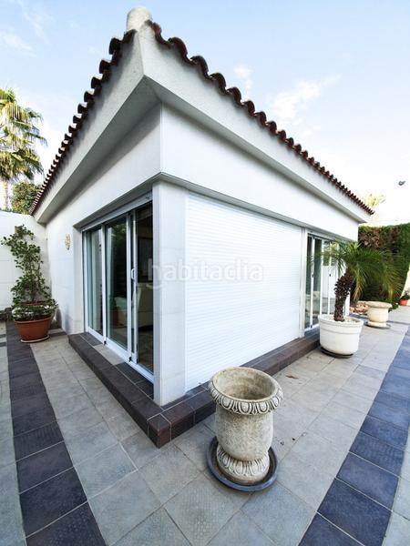 Foto 2abf9f5b-2259-43d6-bdef-ee8d20026789. Chalet avec chauffage parking piscine dans Ciutat Jardí - Torreta Verdí Elche / Elx