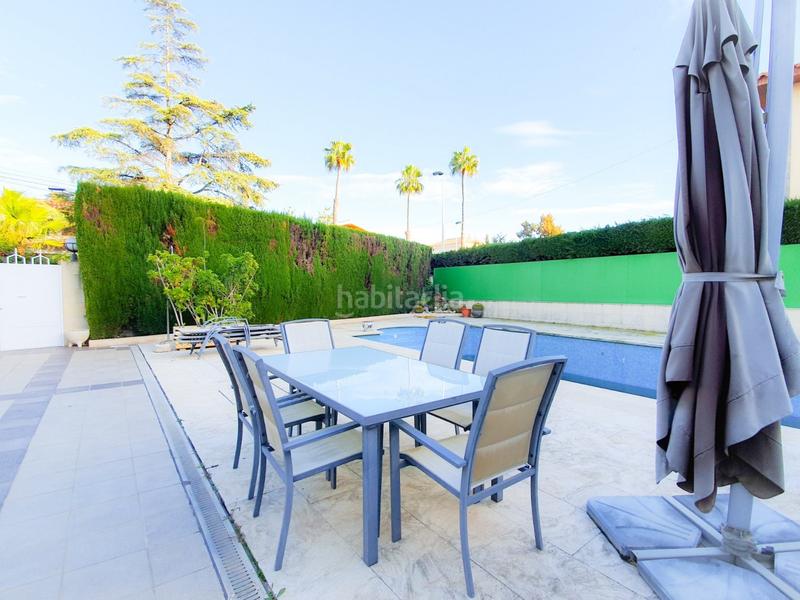 Foto 3b1943cb-c125-4a8f-bd76-61ad6a7f61d9. Chalet avec chauffage parking piscine dans Ciutat Jardí - Torreta Verdí Elche / Elx