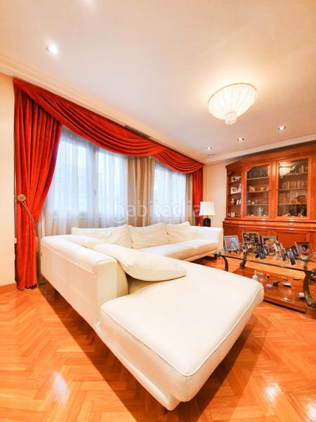 Foto 43fea3d7-4cfc-487b-abbd-b648000e507d. Chalet avec chauffage parking piscine dans Ciutat Jardí - Torreta Verdí Elche / Elx