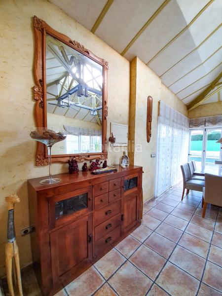 Foto 4747b410-e5b6-49e1-b9df-d28553dd8c6d. Chalet avec chauffage parking piscine dans Ciutat Jardí - Torreta Verdí Elche / Elx