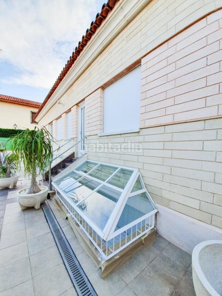 Foto 603d834c-ac9b-40b3-80ab-f15341c31a6d. Chalet avec chauffage parking piscine dans Ciutat Jardí - Torreta Verdí Elche / Elx