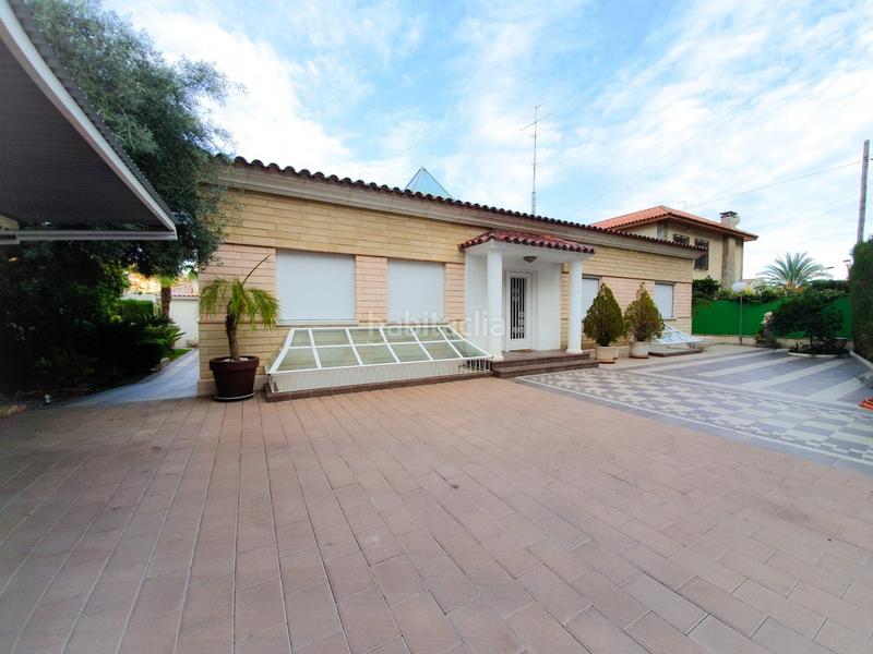 Foto bd1e81d9-b3b0-4bb7-991f-a3f378d77a71. Chalet avec chauffage parking piscine dans Ciutat Jardí - Torreta Verdí Elche / Elx