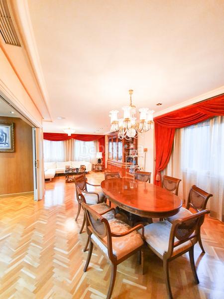 Foto f6ce13fb-5a47-43f6-8cab-393f91f9cd7d. Chalet avec chauffage parking piscine dans Ciutat Jardí - Torreta Verdí Elche / Elx