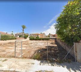 Terreny residencial a Ciutat Jardí - Torreta Verdí. Terreno de 900 m2 en ciudad jardin