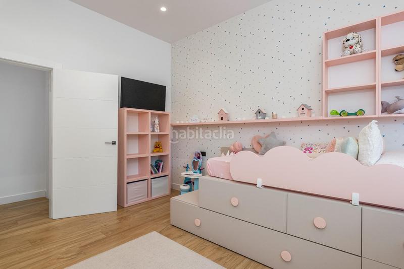 Foto 17361af2-0e4d-4299-ba77-2d9e177bed33. Xalet amb calefacció aparcament piscina a Las Bayas Elche / Elx