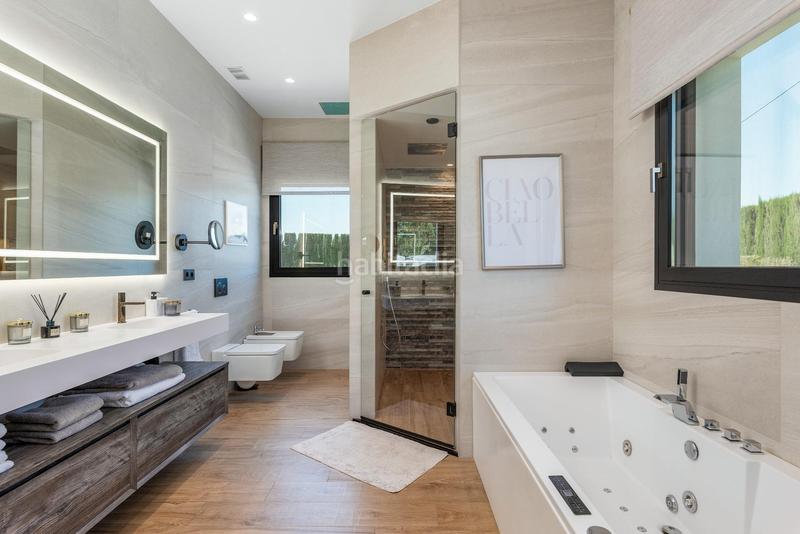 Foto 346b85dc-cdb2-49c8-92a4-0854ff02bf99. Xalet amb calefacció aparcament piscina a Las Bayas Elche / Elx