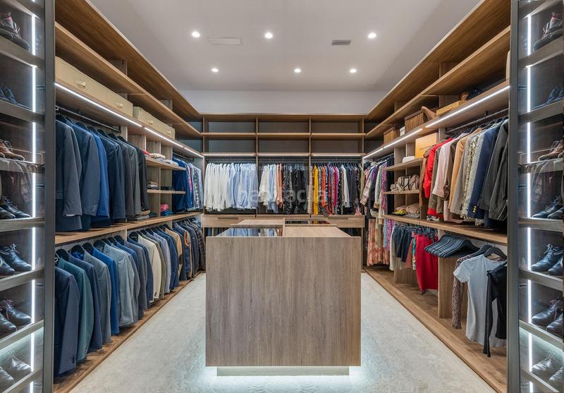 Foto 393cf381-5ec8-4e71-a767-846e1492f6e1. Xalet amb calefacció aparcament piscina a Las Bayas Elche / Elx