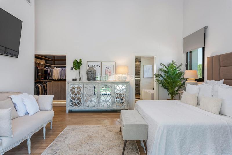 Foto 79252a1c-978c-425f-ae27-31878bb9cac4. Xalet amb calefacció aparcament piscina a Las Bayas Elche / Elx