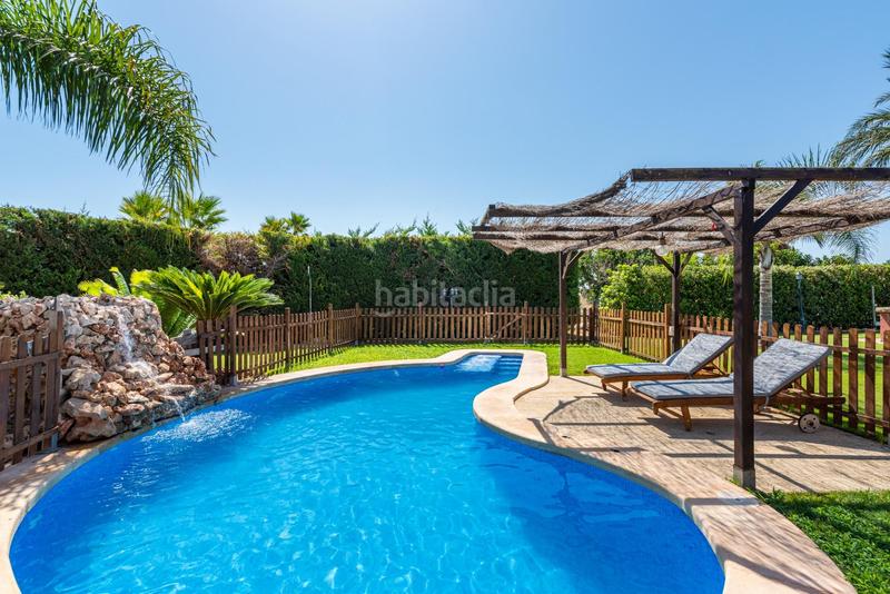 Foto fad50307-5a60-4f1b-aaa7-8bdce7f3b079. Xalet amb calefacció aparcament piscina a Las Bayas Elche / Elx