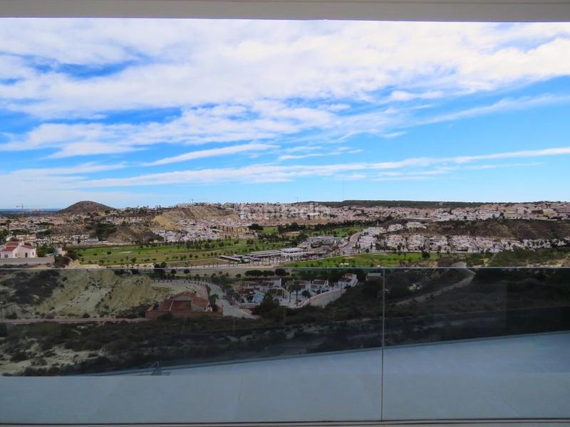 Foto 91dcaa7f-f685-4c29-83c6-8e729a2e9a02. Xalet amb calefacció aparcament piscina a Rojales