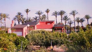 Xalet a Alzabares. Venta chalet, casa invitados, piscina, pista deportiva, huerto,