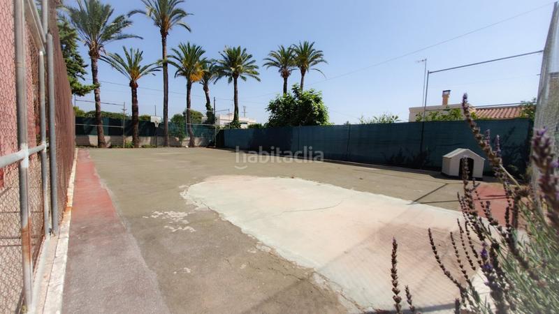 Foto 8f7ef228-18f2-4251-a2ee-46e66c687705. Chalet venta chalet, casa invitados, piscina, pista deportiva, huerto, zona hospital elche en Elche / Elx