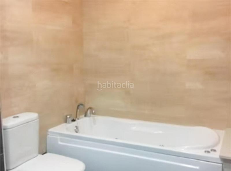 Foto f72d3276-5284-484b-bfc0-57c67b8a3c2b. Pis amb calefacció aparcament piscina a Altabix Elche / Elx