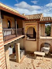 Xalet a Crevillente. Chalet finca nazarí