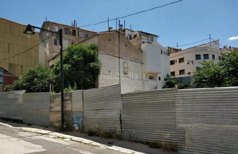 Foto 787412bb-5463-44d3-aad7-d4f062836933. Terreny residencial a carrer metge goncal salvador 1 a Alcoi