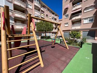 Lloguer Apartament  Calle arca. Vivienda a escasos metros del mar en ubanizacion con piscina pla